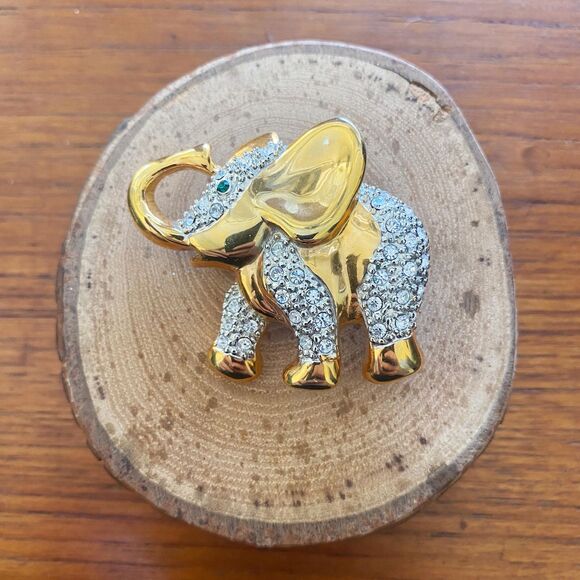 Vintage Gold Crystal Faux Diamond Green Emerald Eye Elephant Pin Brooch - Picture 2 of 6